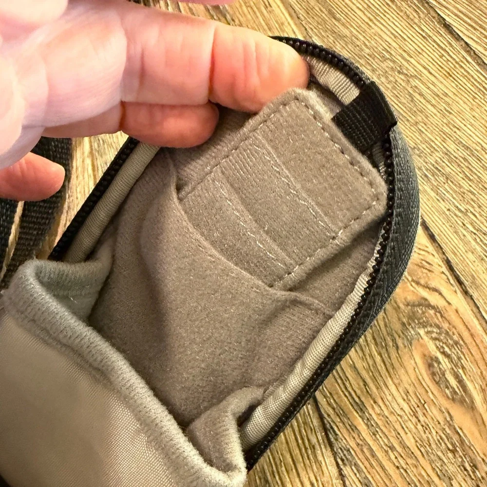 Vintage Kodak digital camera case multi pocket SD card pull out slot with strap
